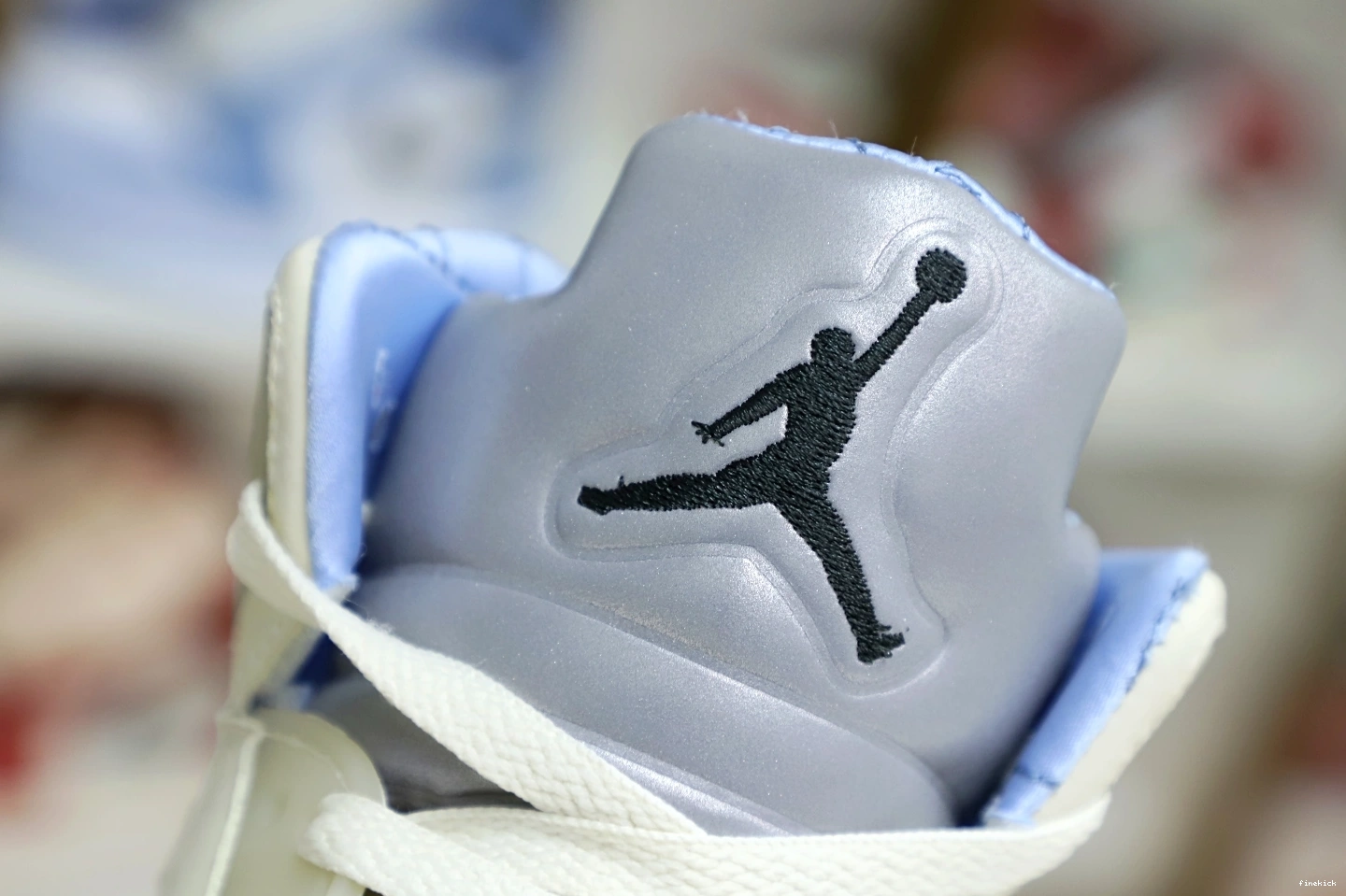 WE BE THE DJ AIR 5 KHALED JORDAN 0225